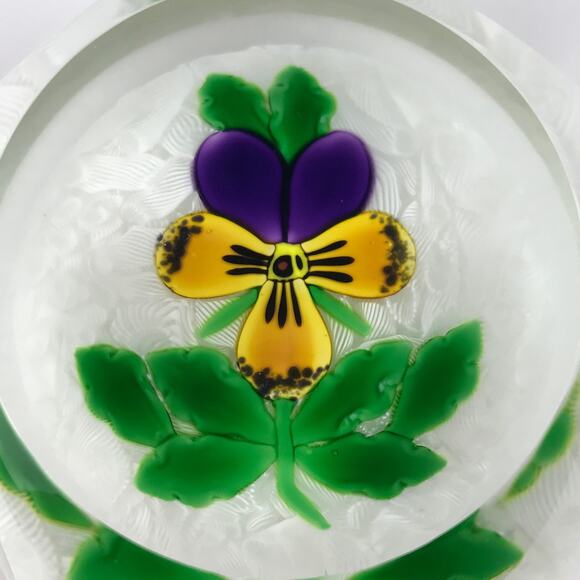 Perthshire 2000C Large Pansy Lampwork Flower Faceted Lace Ground Paperweight COA - Picture 4 of 16